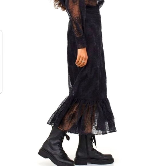 Sandra Mansour & H&M maxi skirt, size 6 - Picture 14 of 14